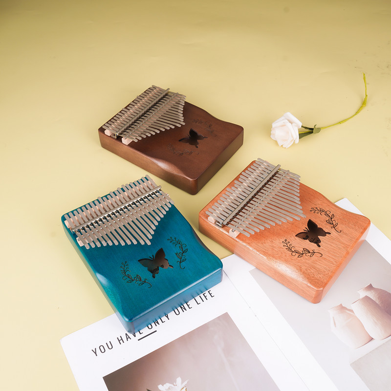 A Musical Instrument With Keys - 17 Tuşlu Hluru Kalimba Profesyonel Kalite