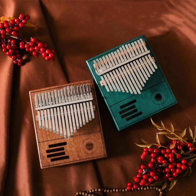 A Musical Instrument With Keys - Retro Kalimba 17 Tuşlu Başparmak Piyano